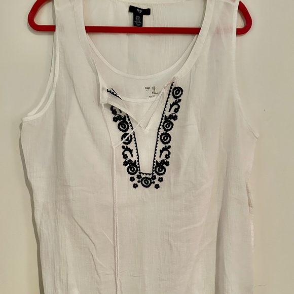 GAP 2 PIECE GAUZE EMBROIDERED SLEEVELESS TOP XXL NWOT - Picture 1 of 3